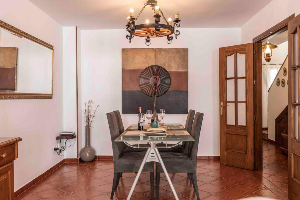 Apartamento Duplex Tematico Andaluz Con Agradable Terraza - El Mirador De Benahavis 2 Exterior foto