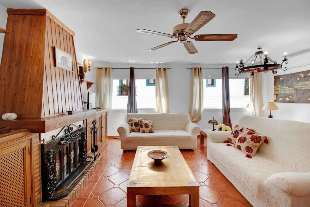 Apartamento Duplex Tematico Andaluz Con Agradable Terraza - El Mirador De Benahavis 2 Exterior foto